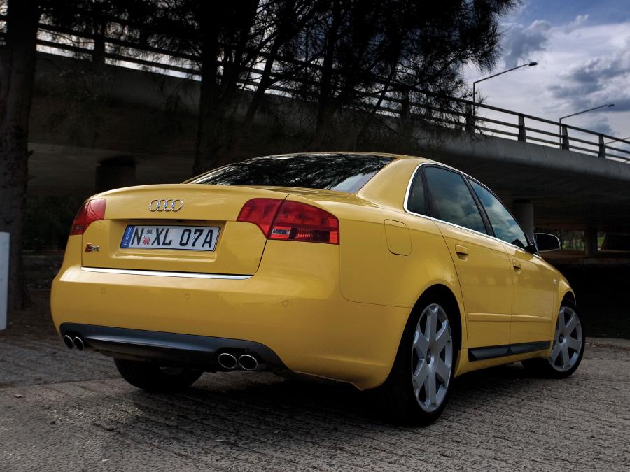  Audi S4 Sedan (B7, 8E) 2005 года  (AU) (фото 4 из 12)